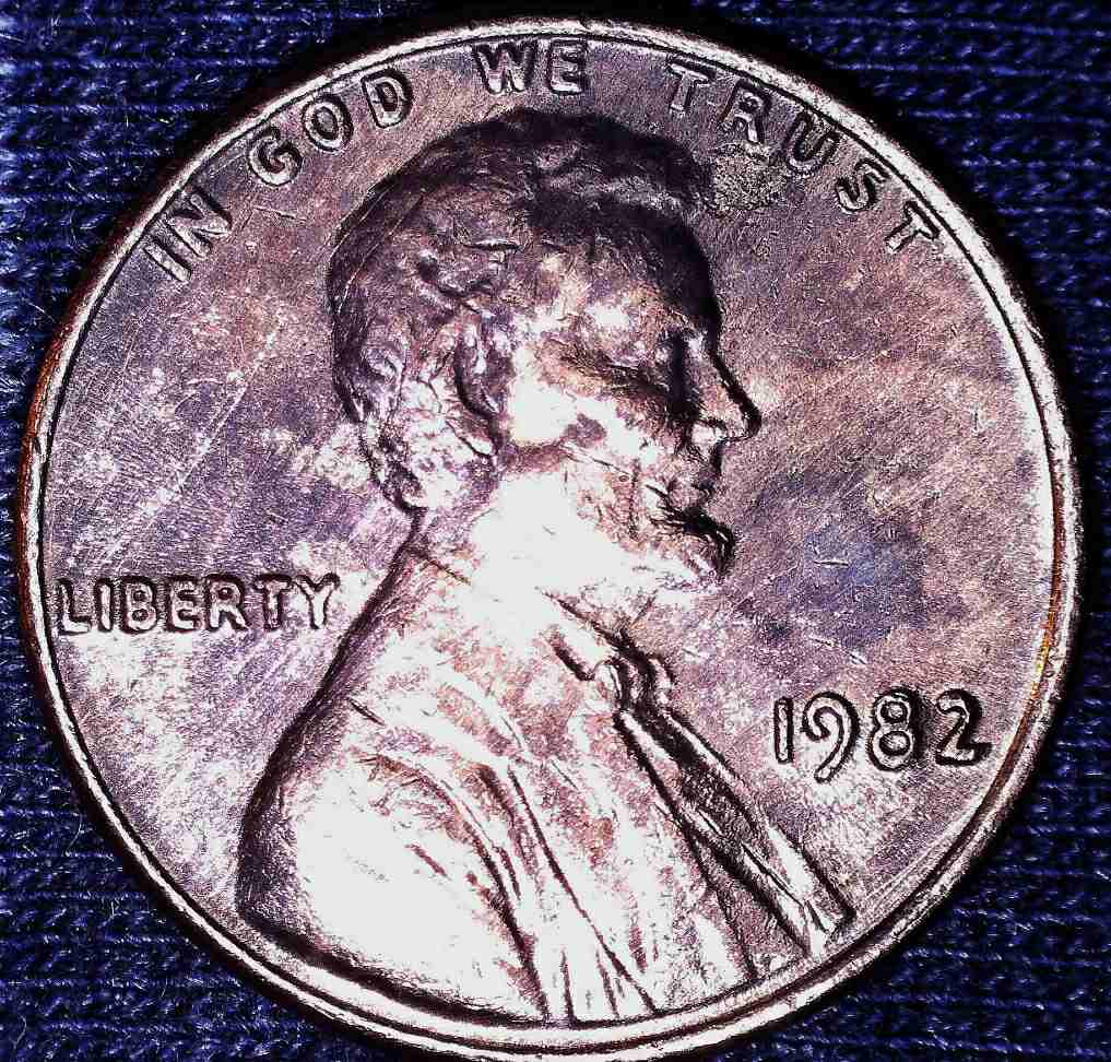 1982-P-Large-Date...misaligned-Die?